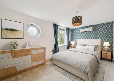 Bedroom with ensuite