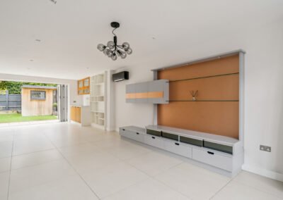 LIVING ROOM TO GARDEN